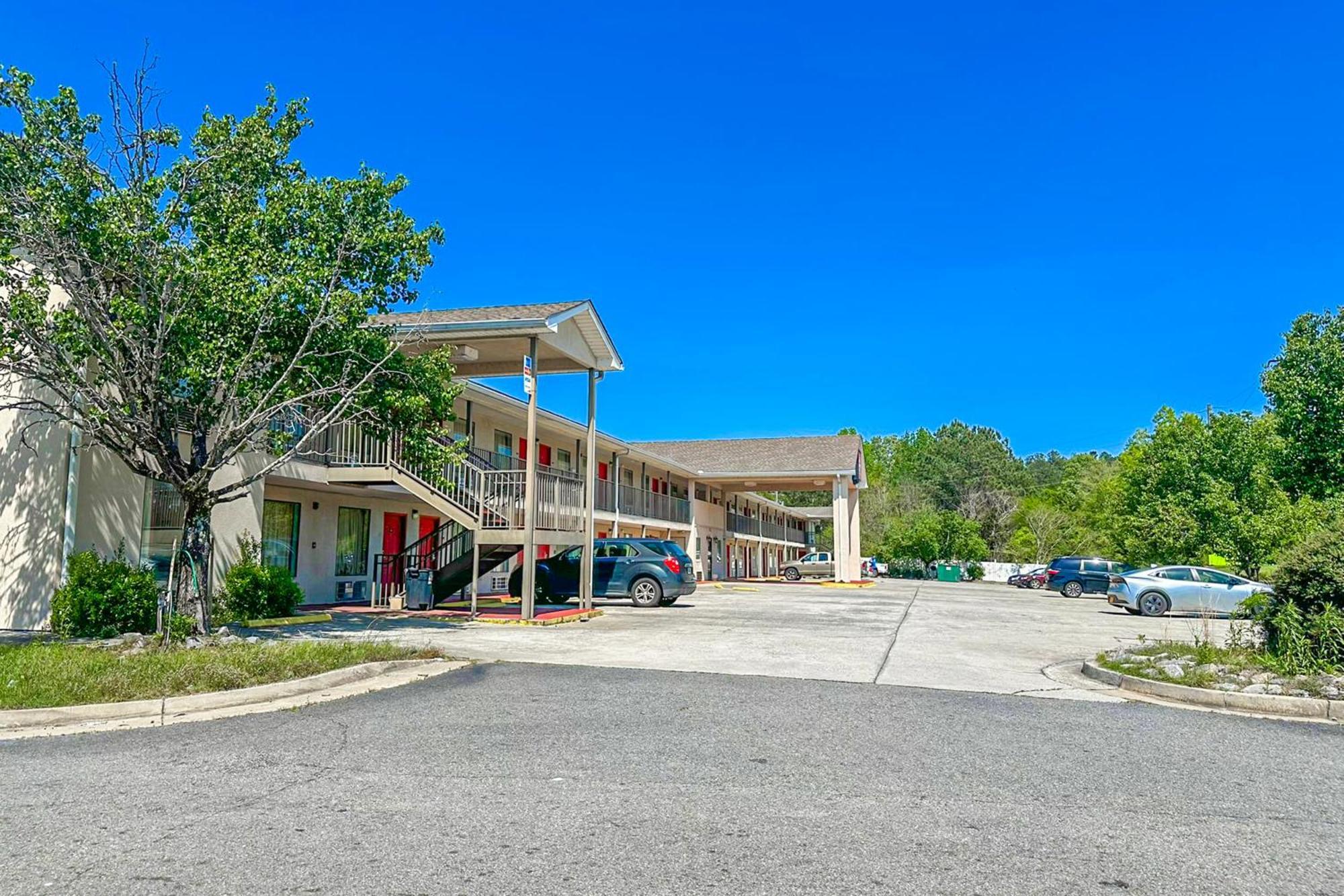 Oyo Hotel East Macon I-75 Exterior photo